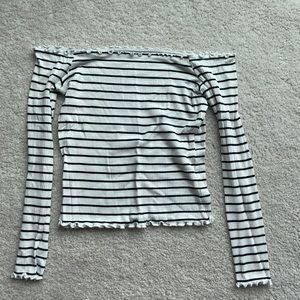 American Eagle cold shoulder long sleeve